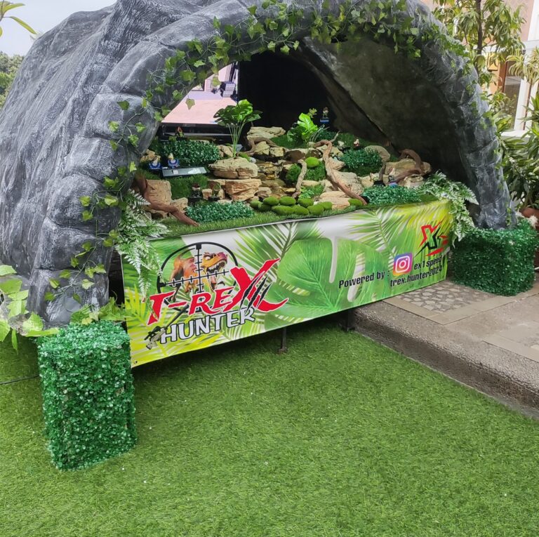 Read more about the article T-Rex & Fossil Hunter