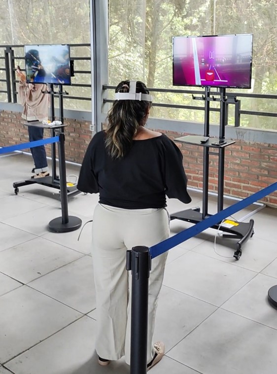 VIRTUAL REALITY GAMEPLAY 3